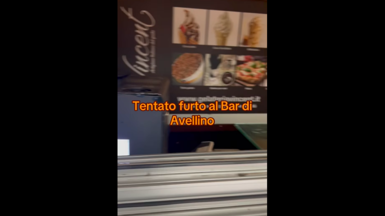 Tentato furto al bar-gelateria Vincent al Corso: “Avete fatto danni per nulla”