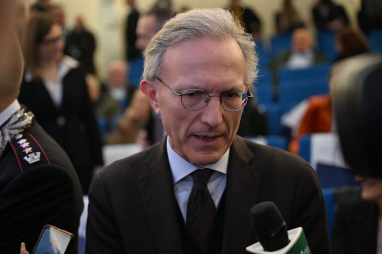 Giornata della Legalità, gli studenti di Aiello incontrano il Procuratore Airoma