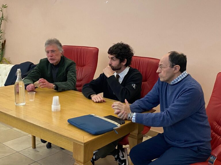 Crisi in Giunta, giovedì conferenza stampa di “Per Avellino”