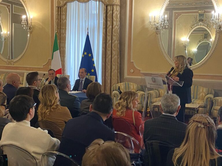 Comuni in rosso, ad Avellino come a Napoli ok ai “Patti” per la ripresa finanziaria