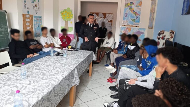 Cultura della legalità: anche Pasqua i Carabinieri del Comando Provinciale di Avellino vicini a studenti ed anziani