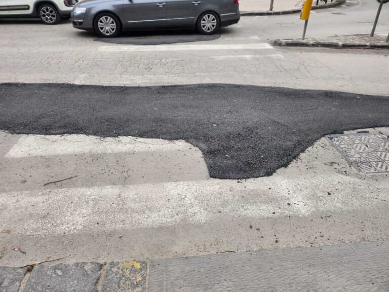 Via Dorso, Genovese spiega: “Rattoppi necessari in via d’urgenza”