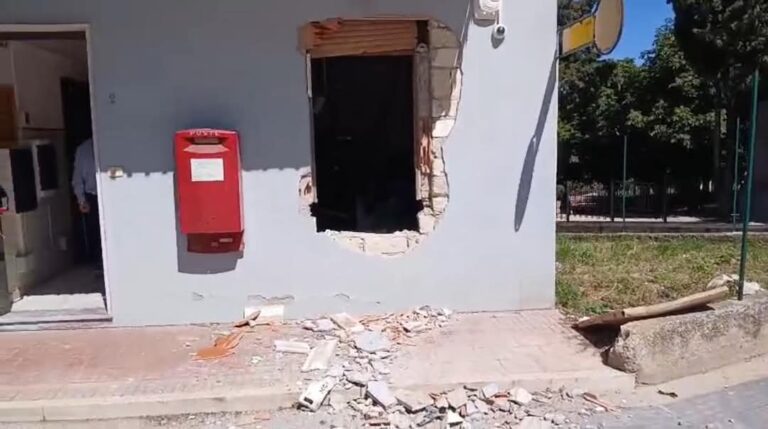 Monteverde, il sindaco Vella: non ci arrendiamo, presto Postamat nuovo
