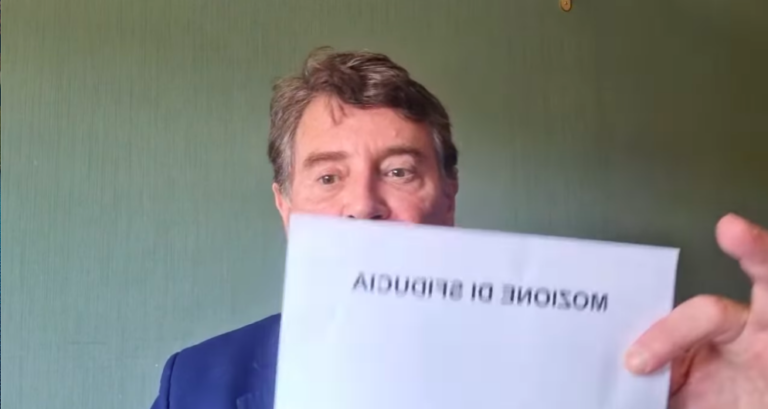 Mozione di sfiducia a Nargi, Genovese: “La mia firma già c’è”