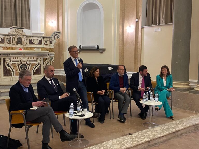 Ricciardi: “De Luca darà una mano al Pd, come ha sempre fatto”