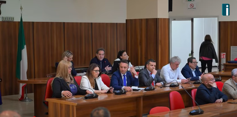 Si dimettono anche gli altri assessori festiani: Giunta azzerata per Nargi