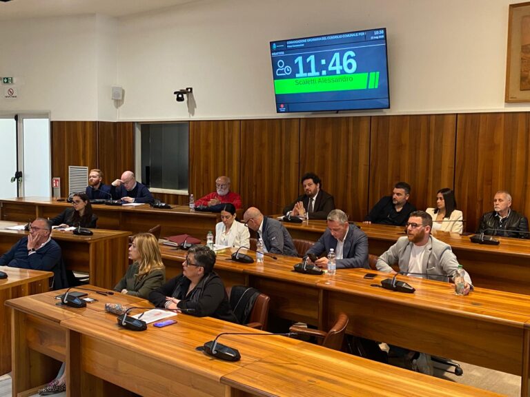 Maggioranza spaccata in “festiani” e “nargiani”: dopo il Sì al Bilancio altra resa dei conti