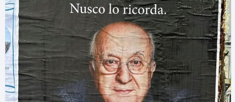 A Nusco spuntano i manifesti di De Mita, a tre anni dalla sua scomparsa