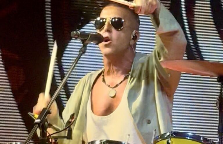 Ariano Irpino, piazza gremita per Franco Ricciardi: si concludono i festeggiamenti per Sant’Antonio