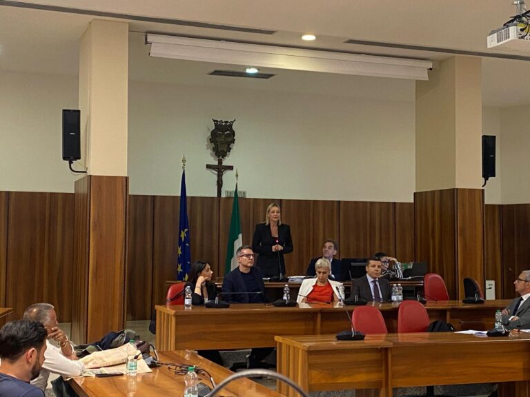 Nargi non supera la maturità: bocciato il Rendiconto 2024, ora rischio scioglimento