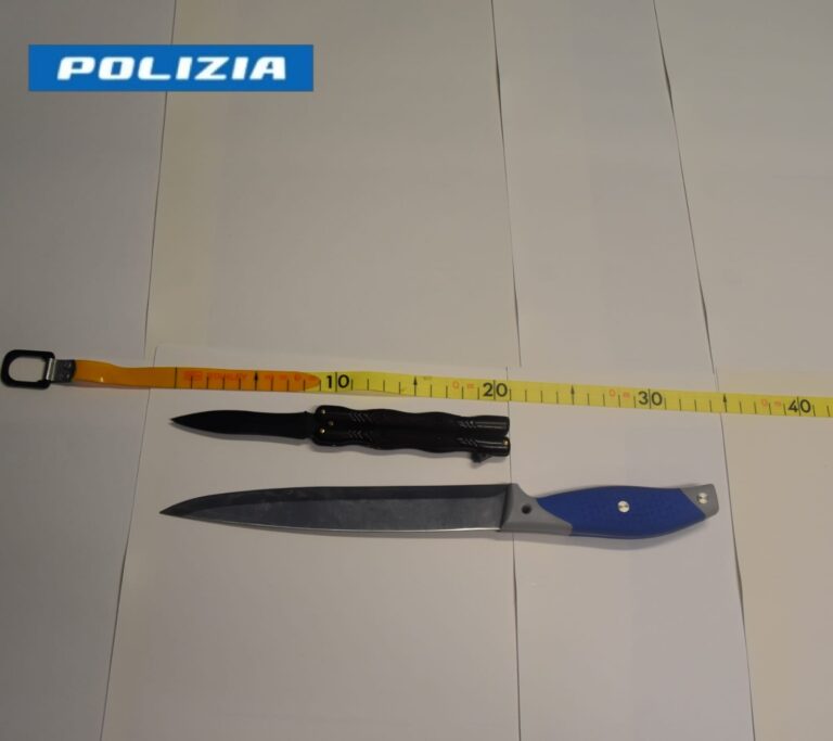 Avellino, Polizia di Stato: bloccati e denunciati due minorenni armati di coltello