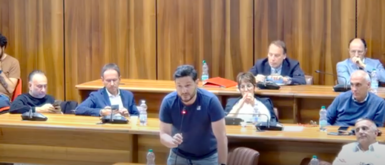 Aquino (M5s): “Amministrazione nata già zoppa e città ferma al palo”