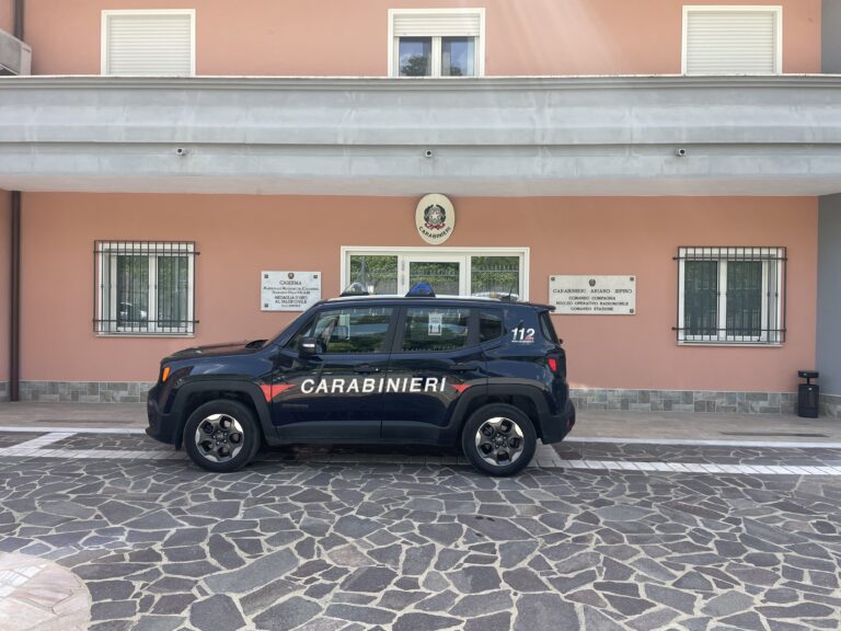 Indagato per stalking: scatta il divieto di avvicinamento con braccialetto elettronico