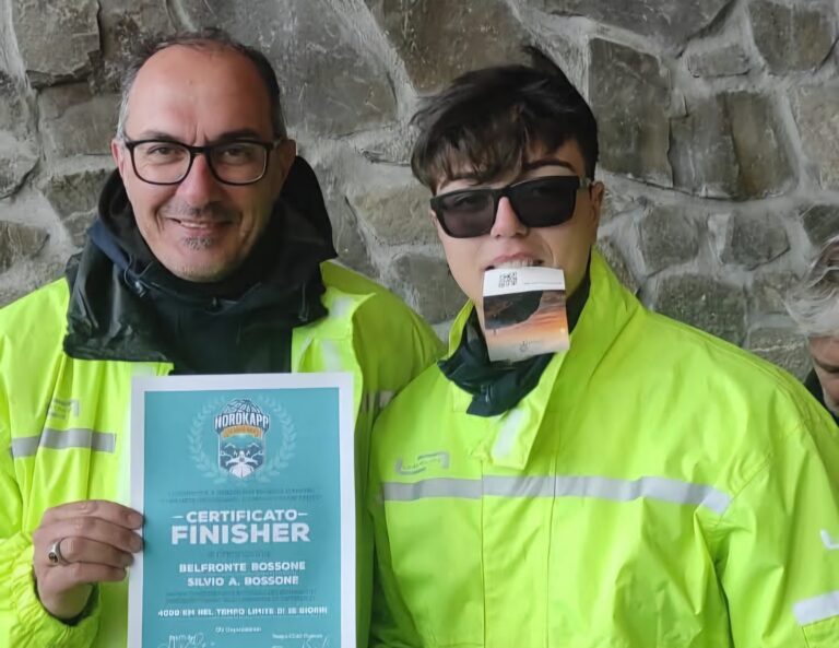 Padre e figlio in Vespa da Lauro a Capo Nord: premio all’impresa del “Norge 1926”