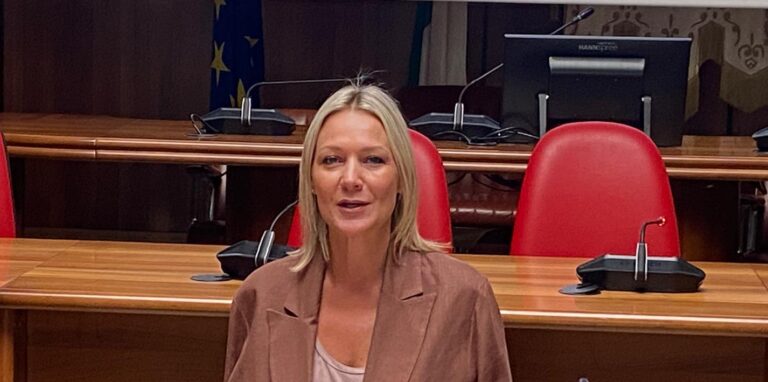 Nargi ne ha per tutti: contro Festa che vuole tornare “sul trono” e contro chi minaccia consiglieri liberi