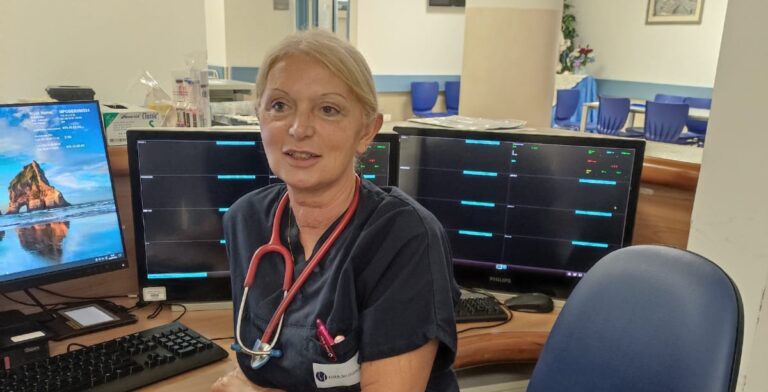 Anziani e caldo, la dottoressa: colpi di calore pericolosi, ecco come prevenirli