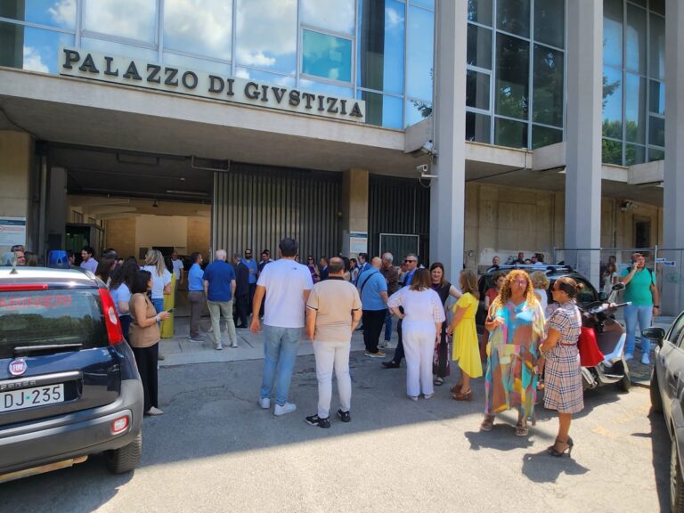 Tribunale evacuato, era  una prova  di sicurezza anticendio