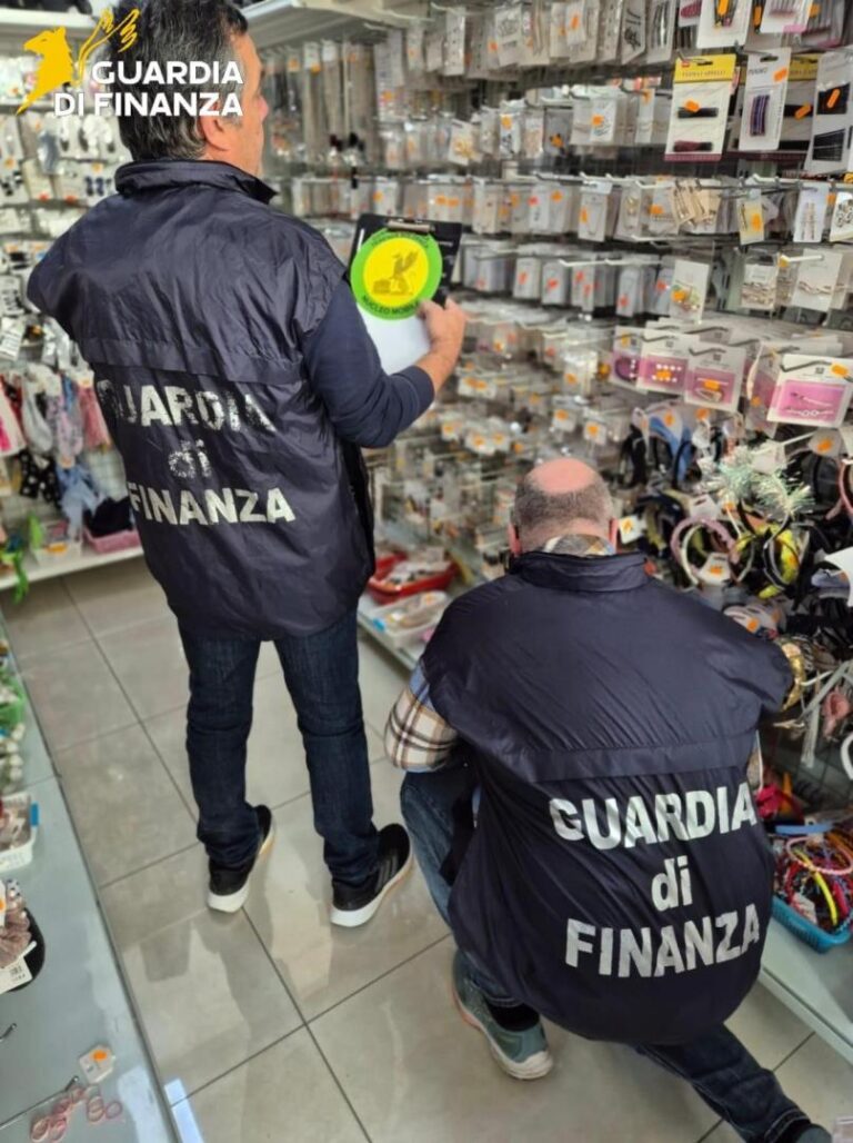 GdiF Benevento: Sequestrati articoli non conformi agli standard di sicurezza e scoperti 3 lavoratori in nero