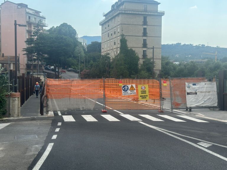 Ponte della Ferriera completamente asfaltato, ma manca l’apertura