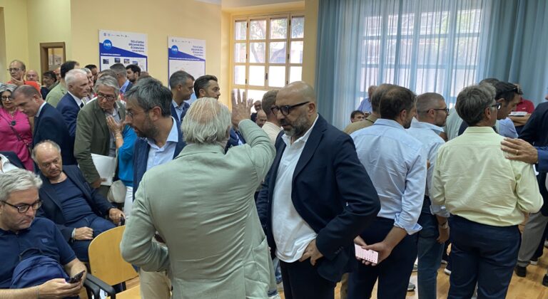 Ratifica aumenti da parte dell’Eic, Buonopane: “Bene il rinvio, ora si vada avanti per bloccarli”