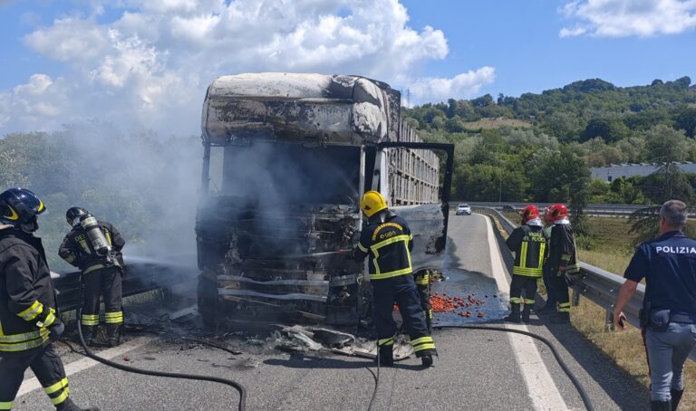 Incendio A16. Intervento tempestivo di GSA: “L’azienda premierà i propri soccorritori”