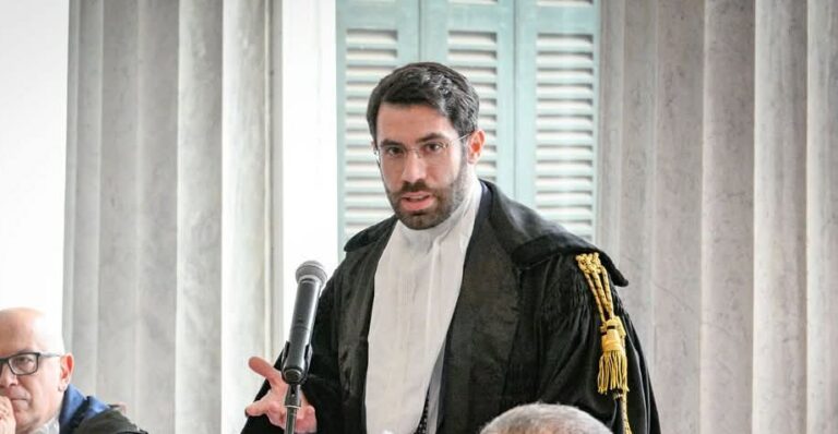 Dolce Vita, il presidente dell’Ordine degli Avvocati di Napoli sarà il legale del Comune