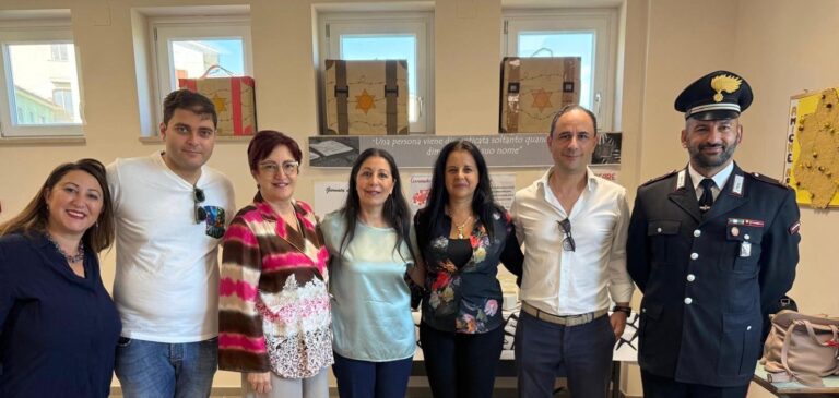 Lapio e San Mango, la campanella ricorda come due piccoli comuni “salvano” la scuola