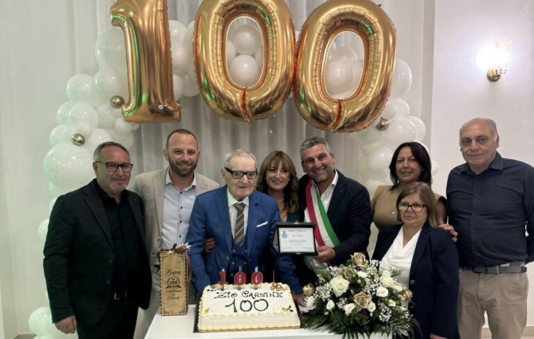 Caposele in festa: Carmine Tobia celebra 100 anni