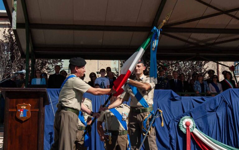 Cambio al vertice del 232° Reggimento Trasmissioni: il Col. Tognon lascia il comando a Pacetti