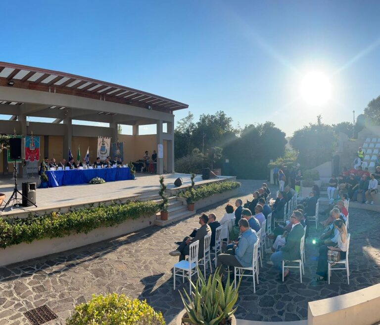 FOTO/ Venticano, anfiteatro gremito per la tappa dell’Osservatorio sullo Stato della Provincia
