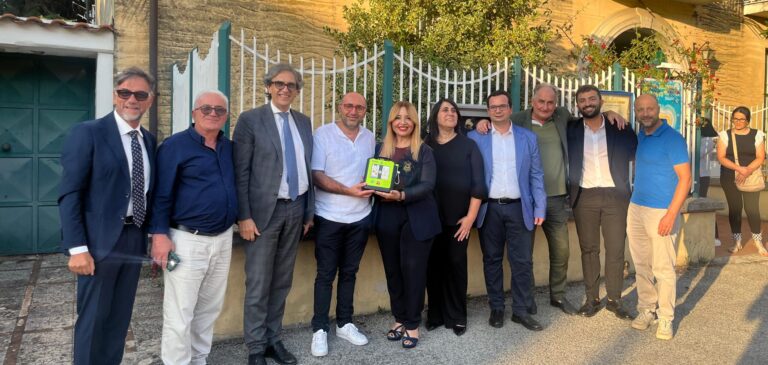 Da oggi Serino ha un nuovo defibrillatore