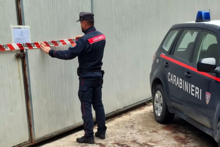 Solofra, inquinamento fiume Sarno: i Carabinieri denunciano l’amministratore unico di una conceria.