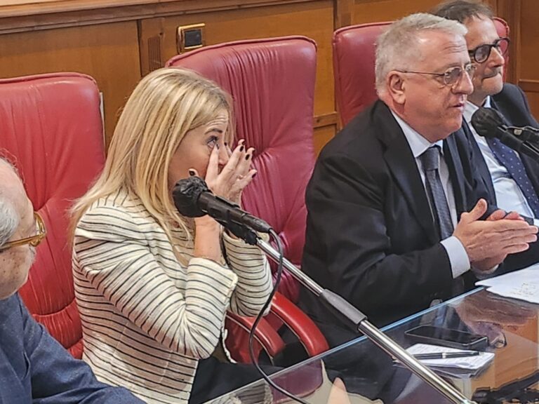 Regionali, le lacrime di Fortini: abbiamo buttato il sangue e cambiato volto alla Regione