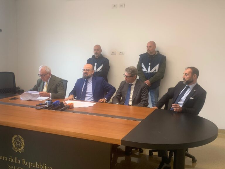 Due imprenditori conciari nella morsa di tre clan: la Dia esegue fermi per usura