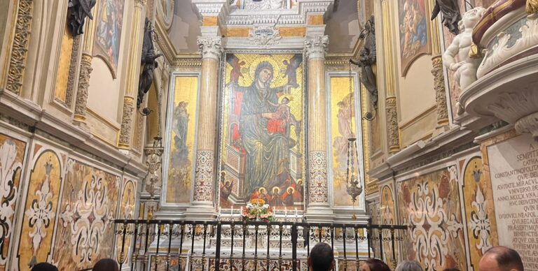 VIDEO/ Nel Giubileo della Speranza, Montevergine accoglie migliaia di giovani e devoti da tutto il mondo