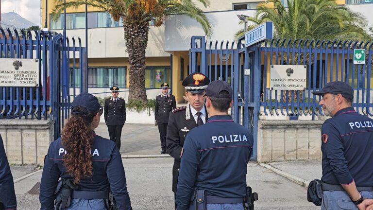 Fiori, sirene e commozione: l’Irpinia si stringe all’Arma dei Carabinieri