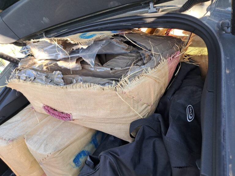 VIDEO/ Il più grande sequestro di droga mai avvenuto in Irpinia: 300 kg tra hashish, cocaina e metanfetamina