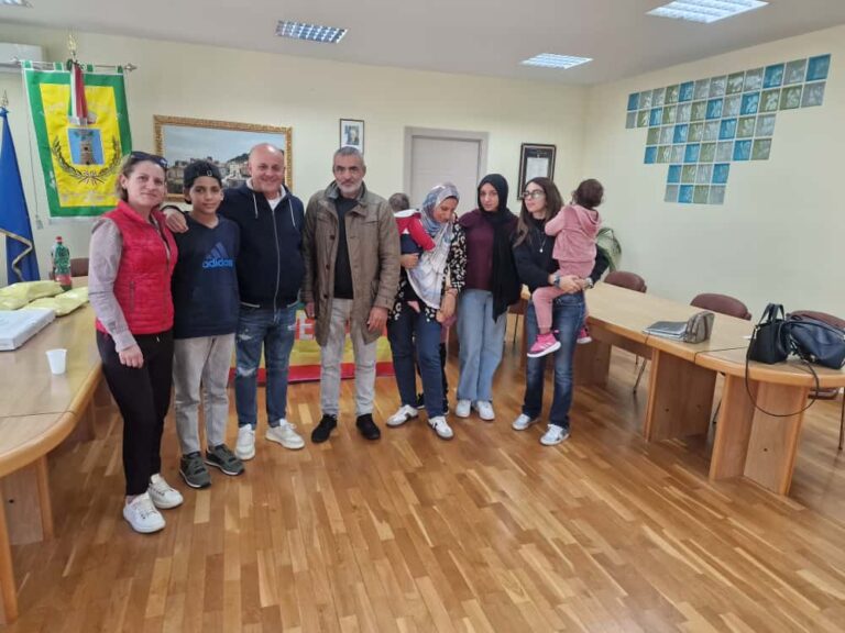 L’Irpinia con Torre le Nocelle accoglie la prima famiglia proveniente da Gaza: una giornata storica per il SAI locale