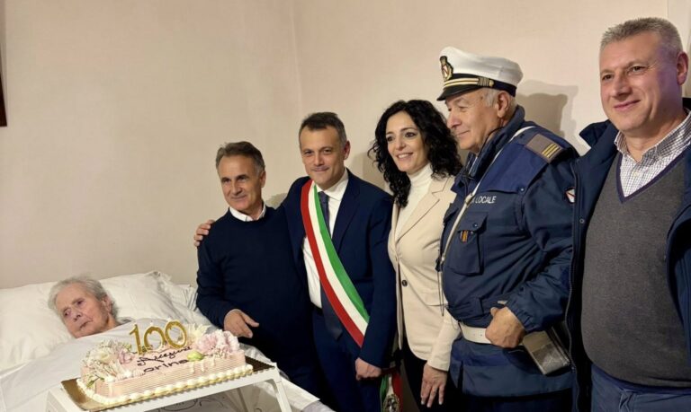 Montemiletto festeggia i 100 anni di Lorina Straccia