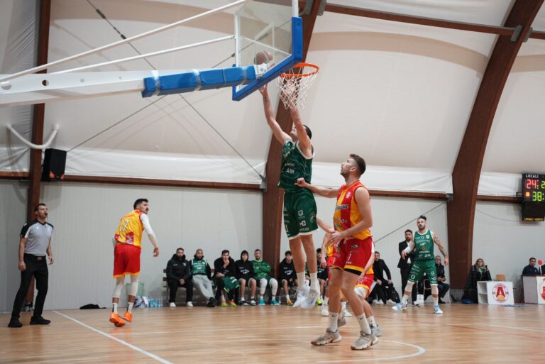 Scandone Avellino corsara a Sant’Antonio Abate: Antoniana battuta 54-74