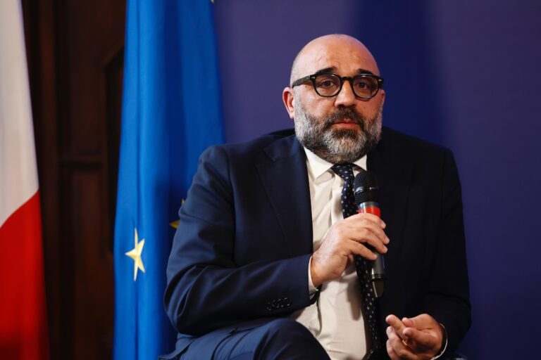 Provincia, Buonopane revoca l’incarico di vicepresidente alla consigliera Cervinaro e nomina Di Cecilia