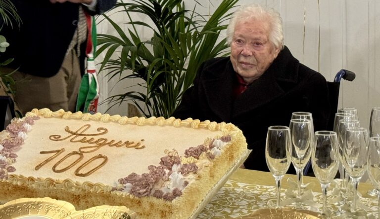 Grande festa a Venticano per i 100 anni di Mara Grazia