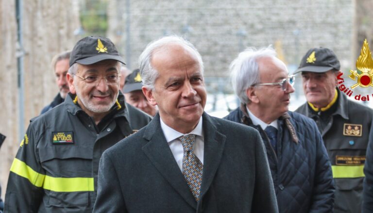 Luminarie e concerto di Natale: il 7 dicembre ci sarà anche il Ministro Piantedosi