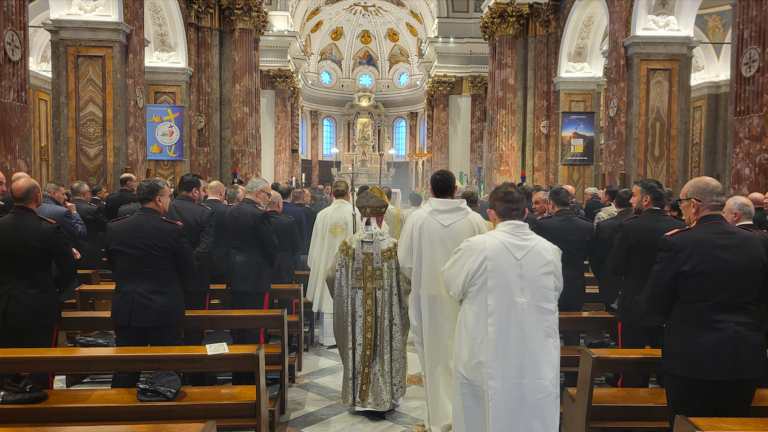 “I cittadini vadano a votare, i politici facciano il loro dovere”. Il monito del Vescovo