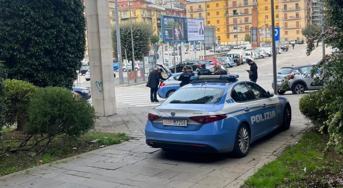 polizia piazza kennedy