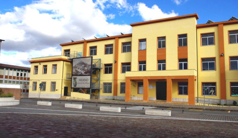 Ipotesi accorpamento IC Don Milani di Ariano, la preside Colella: “Decisione inattesa”