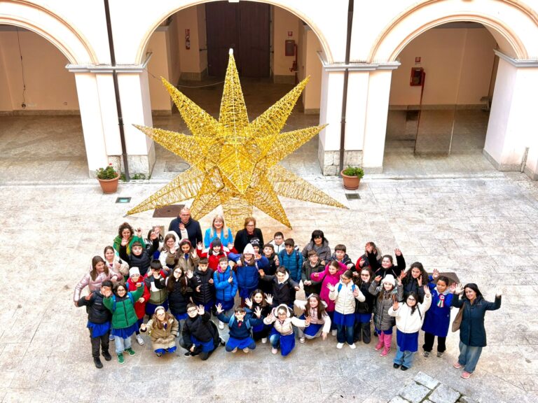 Giovani studenti in visita istituzionale alla Prefettura di Avellino