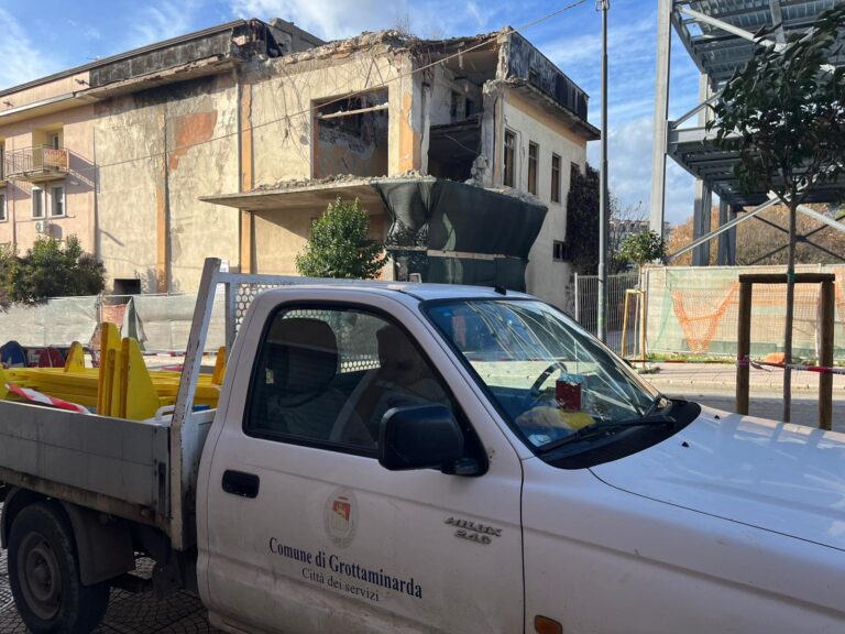 Ordinanza del Sindaco per il crollo dell’ex Cinema Diana: scatta la messa in sicurezza