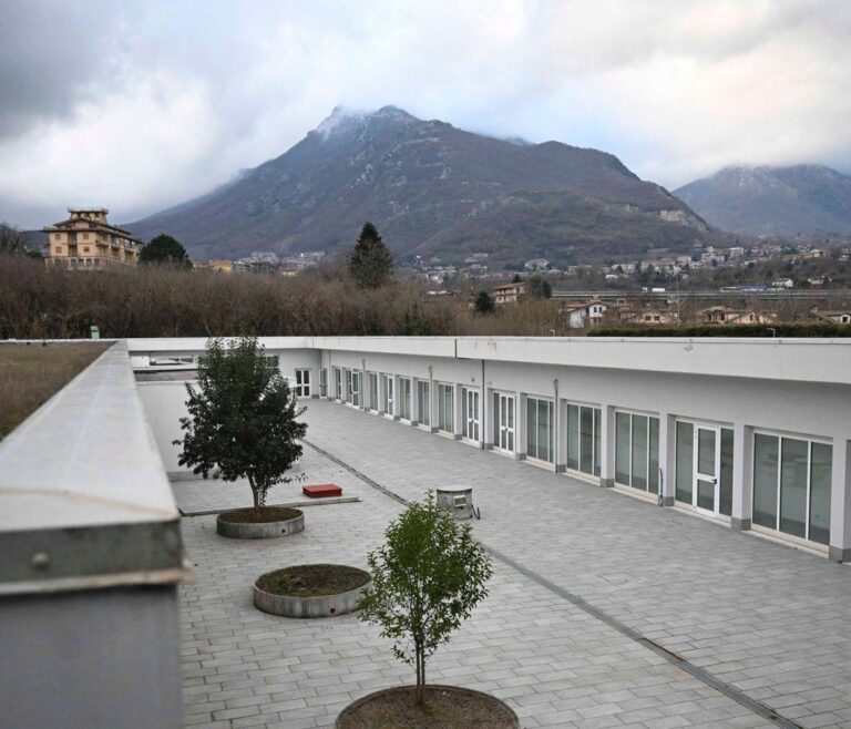 Centro per l’autismo, Conte: “Siamo al traguardo. Apriremo in due fasi dopo Pasqua”