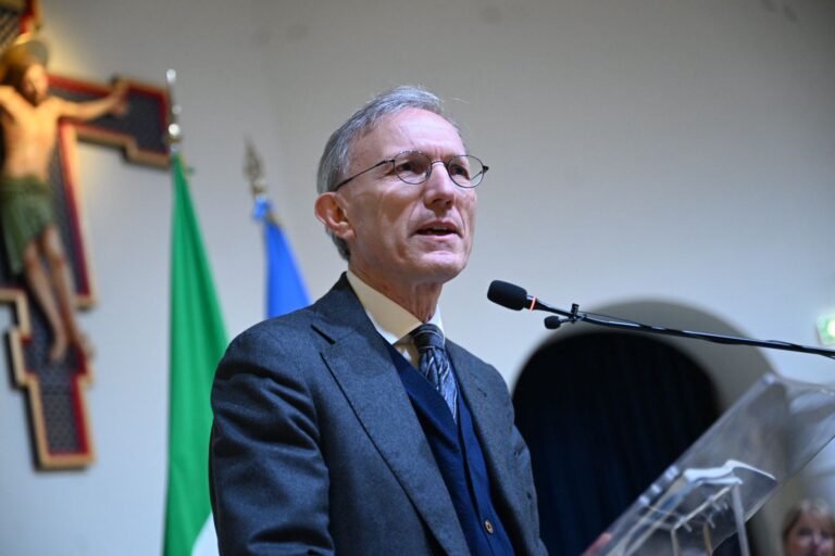 Airoma, ne’ rosso, ne’ bigio: semplicemente un magistrato giusto